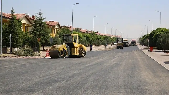 Erenköy Mahallesi Asfaltlanıyor
