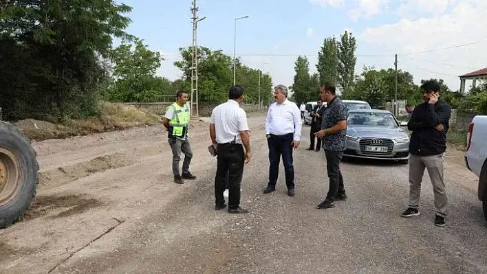 Erenköy Mahallesi'nde çalışma sürüyor...