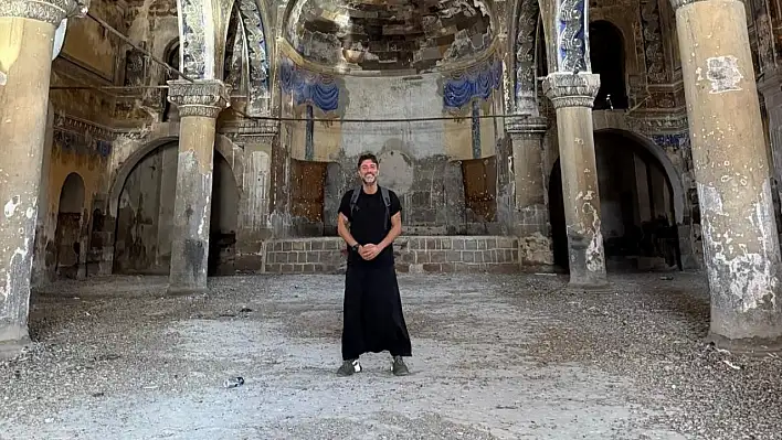 Ermeni uyruklu müzisyen Kayseri'de! Dedesinin doğduğu yeri ziyaret etti