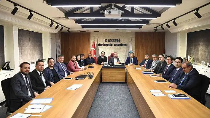 Ertürk:  Anadolu efsanesi Kayseri'nin başarısını istişare ettik