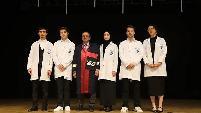 ERÜ'de beyaz önlük heyecanı