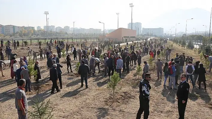 ERÜ'de 'Geleceğe Nefes' Fidanlar Dikildi