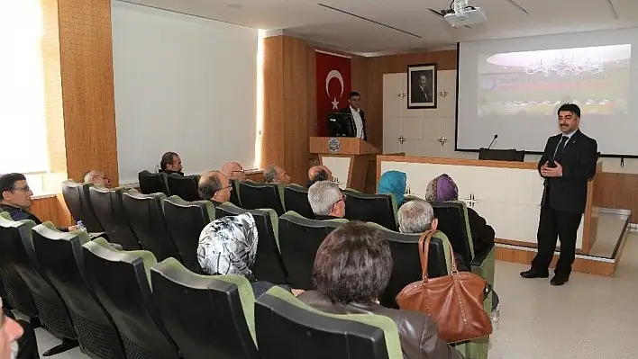 ERÜ Hastaneleri'nde 'Dünya Parkinson Günü' Etkinliği Düzenlendi
