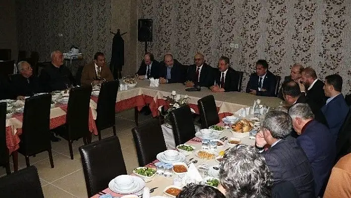 ERÜ Rektörü Güven, Gazetecilerle Sohbet Toplantısı Gerçekleştirdi