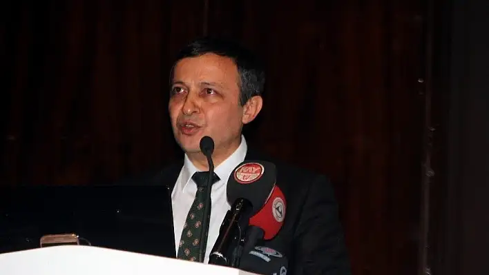 ERÜ Rektörü Prof. Dr. Çalış: 'Türk kadını seçme ve seçilme hakkını birçok Avrupa ülkelerinden daha önce elde etti'
