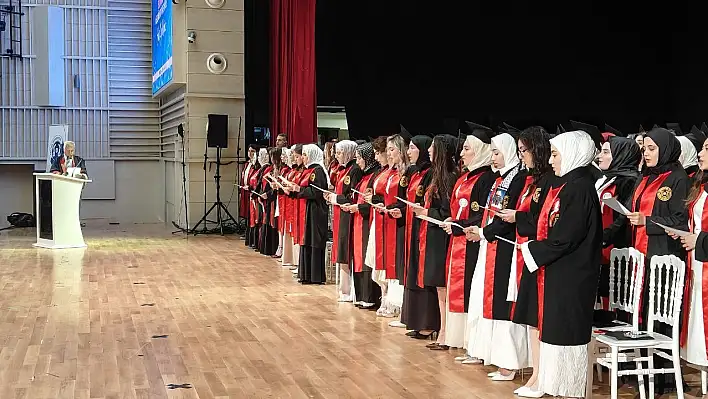 ERÜ Tıp Fakültesi'nde mezuniyet coşkusu