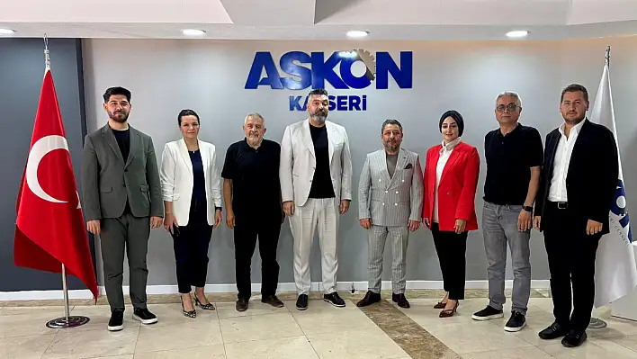 Eski Başkan YRP'ye il başkanı oldu, AK Parti yeni başkanı ziyaret etti