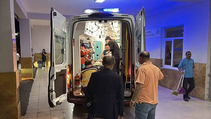 Eski Bitlis Valisi Karaömeroğlu kaza geçirdi