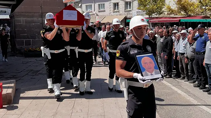 Eski emniyet Müdürü hayatını kaybetti!