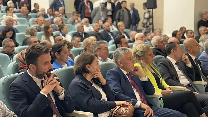 Eski YDK Üyesi ne demek istedi: Akrabalarımın Hakim, Savcı olması için hiçbir AKP'li Bakan ve Milletvekili kapısında olmadım!