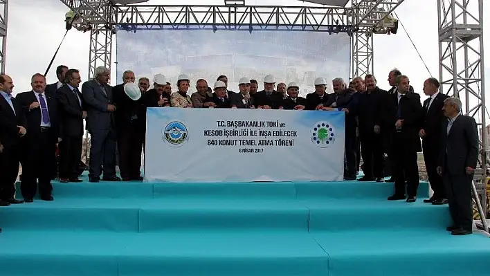 Esnaflar için yaptırılan 840 konutun temeli atıldı