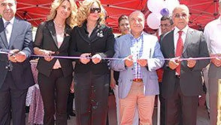 ESSİ GÜZELLİK MERKEZİ AÇILDI