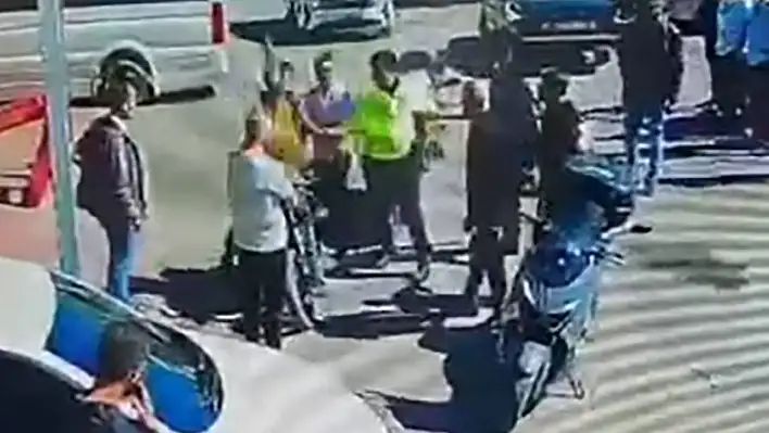 Genç sürücüden polise mukavemet!