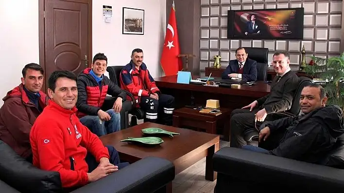 EYOF'da görev alan UMKE ekibi Sağlık Müdürü Kılıç'ı ziyaret etti