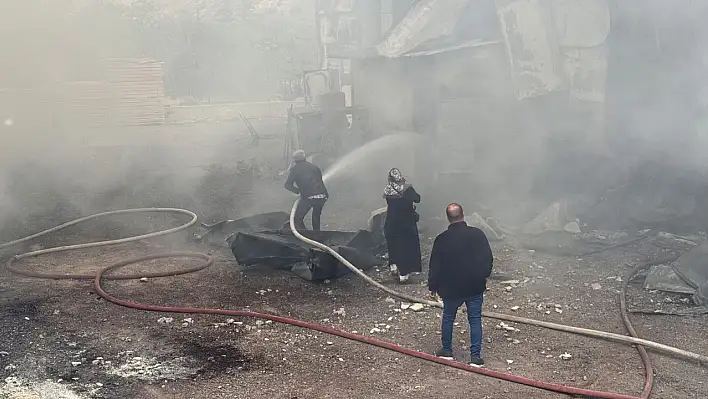 Yangına ilk müdahaleyi fabrika sahibi ve eşi yaptı