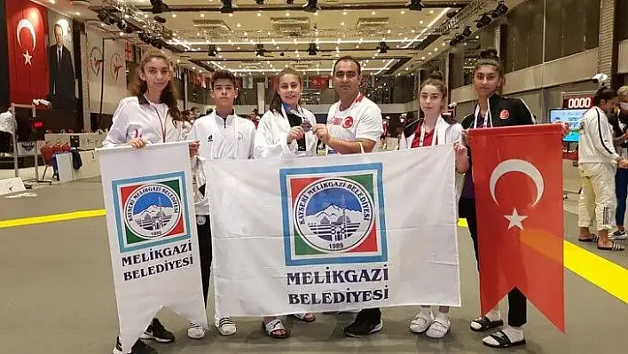 Paris'teki Olimpiyat Şampiyonasına katılacak!