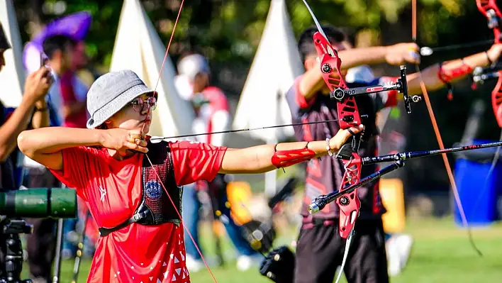 Hedefi on ikiden vurdu: Fatma Maraşlı olimpiyat yolunda