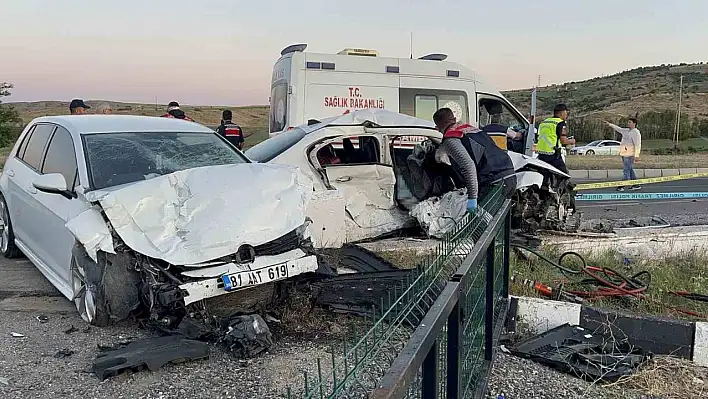 Karı-koca olay yerinde hayatını kaybetti