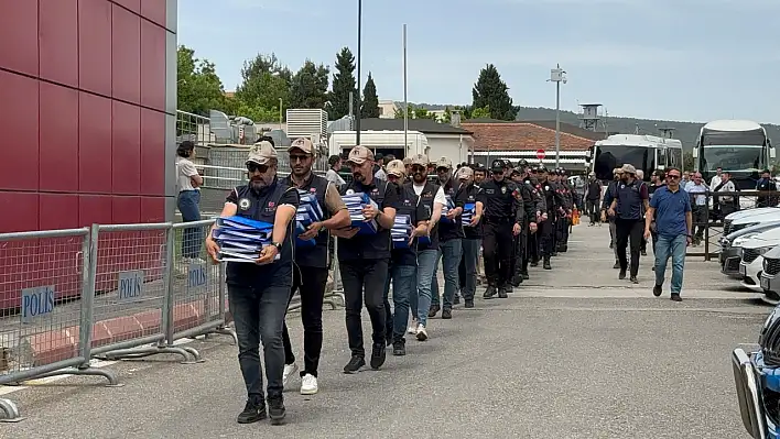 FETÖ operasyonunda yakalanan 225 şahıs adliyede