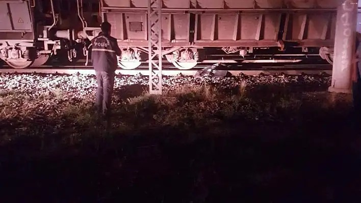 Flaş gelişme... Yük treni teknisyeni ezdi!