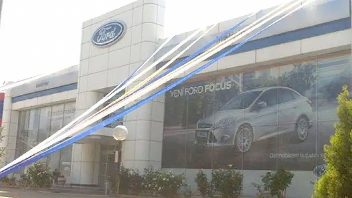 Ford Metinler'de çifte kampanya