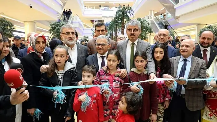Fotoğrafçılık ve rölyef sergi açılışına yoğun ilgi
