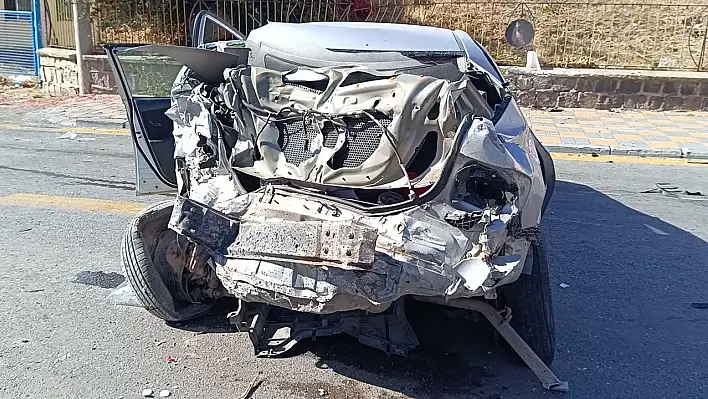 Kayseri'de trafik kazası: 1 ölü, 1'i ağır 6 yaralı var