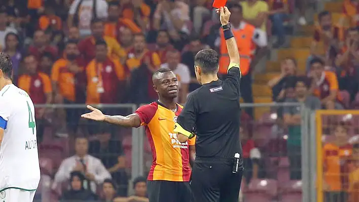 Galatasaray'da 2 haftada 2 kırmızı kart