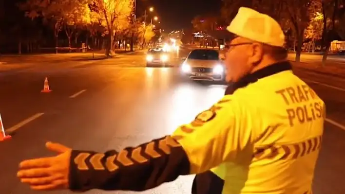 Geceyi aydınlatan mavi ışıklar: Kayseri'de huzur nöbeti