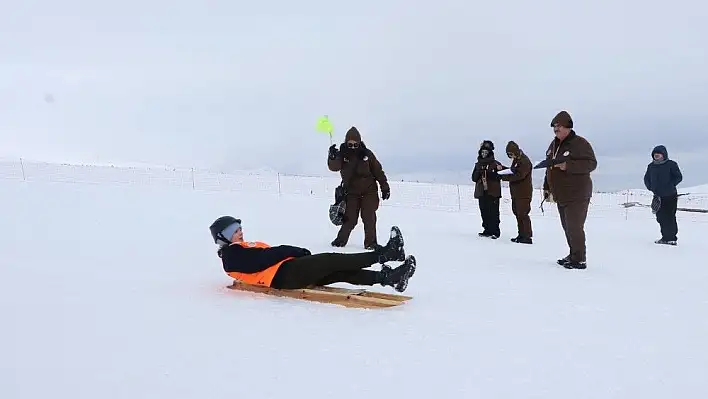 Geleneksel Kızak yarışları Erciyes'te yapıldı