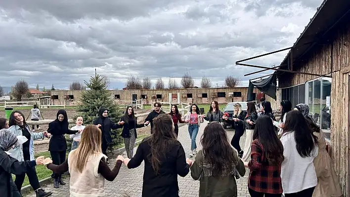Gemerek MYO ailesi Kayseri'de buluştu