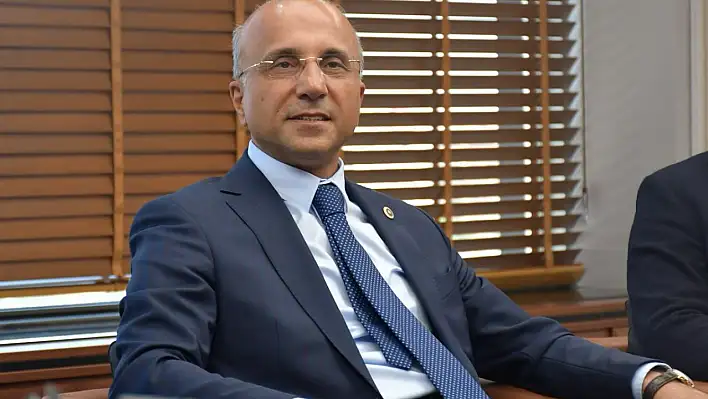 'İnsanların ay sonunu getirebilmek için borçlanmaktan başka çaresi kalmadı'