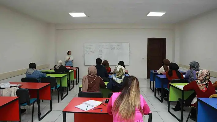 KAYMEK'in Hazırlık Kursları sürüyor...