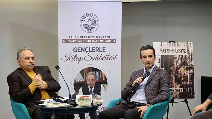 Başkan gençlerle kitap sohbeti yaptı!