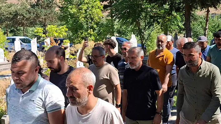 Genel Başkanlar cenaze için Kayseri'ye geldi