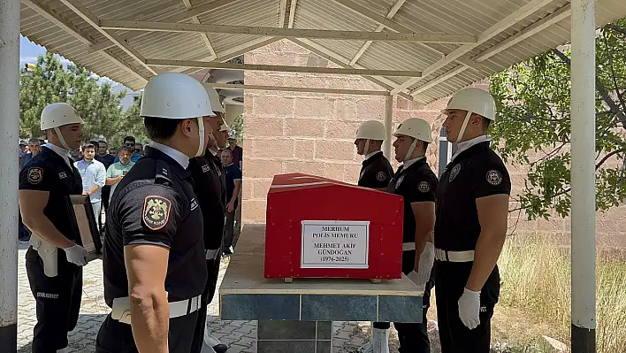 Göğsünden vurulan polis memuru son yolculuğuna uğurlandı!