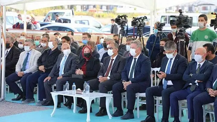 Hacı Şükrü Baktır İmam Hatip Fen Lisesi'nin temeli atıldı