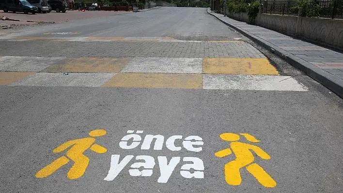 Hacılar'da trafikte öncelik yayaların
