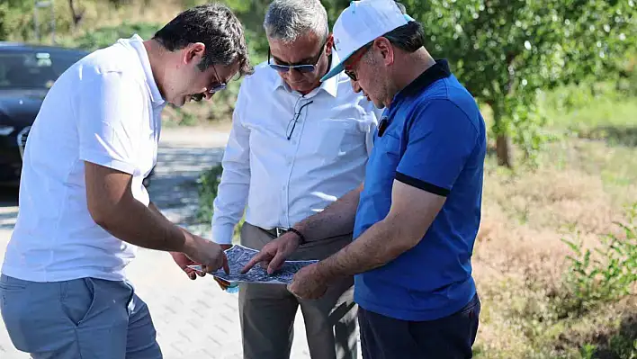 Hacılar'da yol çalışması