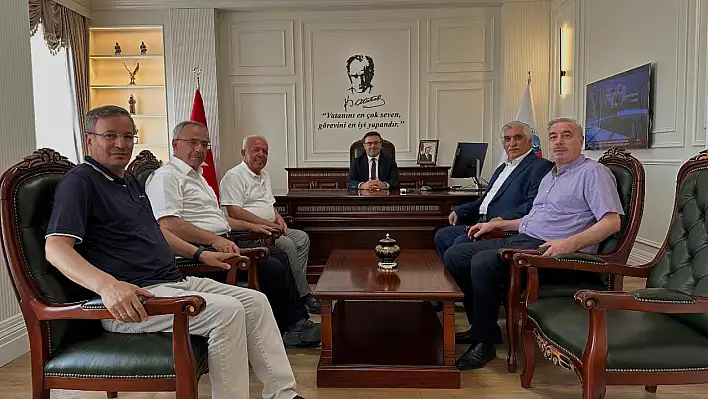 Hacılarlı iş adamları yeni Kaymakam Caner'i ziyaret etti