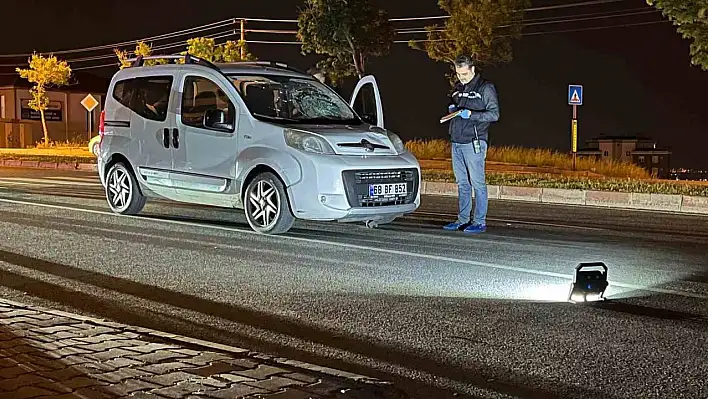 Aracın çarptığı kadın hayatını kaybetti