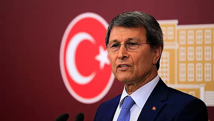 Halaçoğlu: Hükümet kendi ayağına sıkıyor