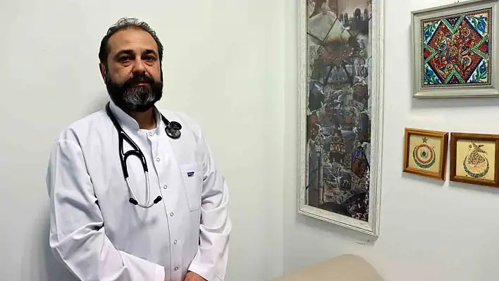 Doktorun puzzle tutkusu poliklinik duvarlarına yansıdı