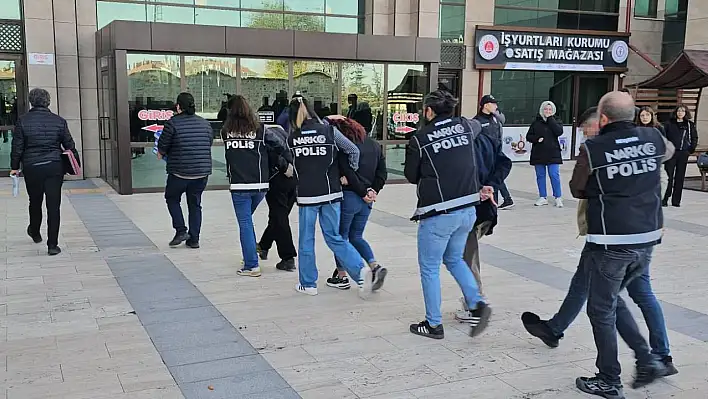 İHA ve dedektör köpeklerle operasyon