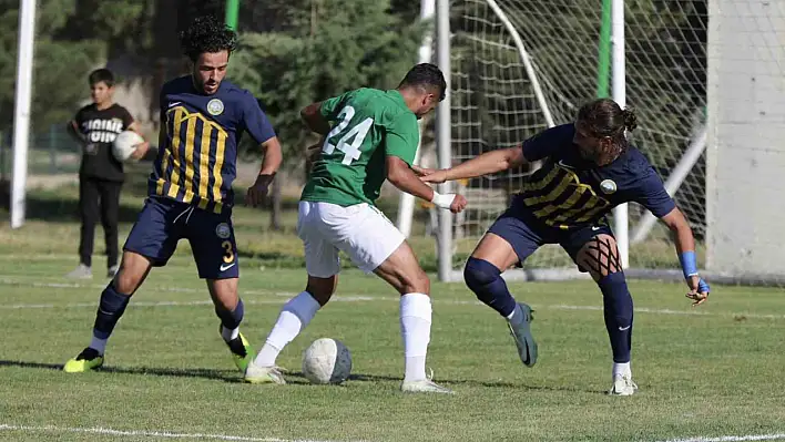 Hazırlık maçı: Kırşehirspor: 1 Talasgücü Belediyespor: 2