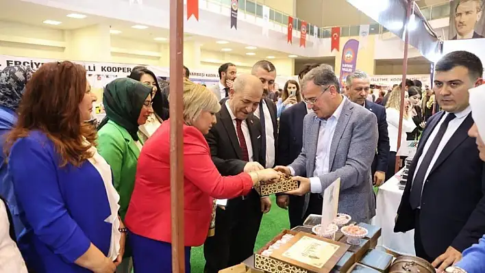 'Hayırlı olsun, hanımlarımızın emeklerine yüreklerine sağlık'