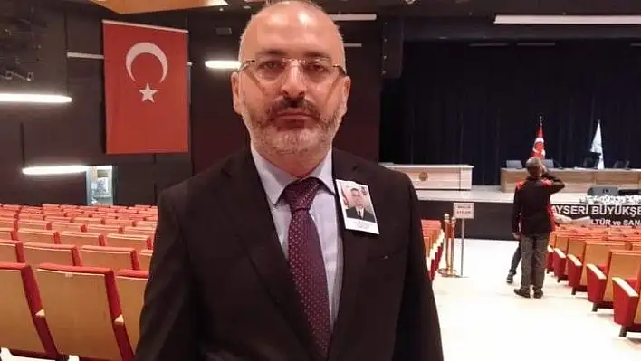 Hem Belediyeye hem de Müftülüğe böyle isyan etti: Allah için el atın!