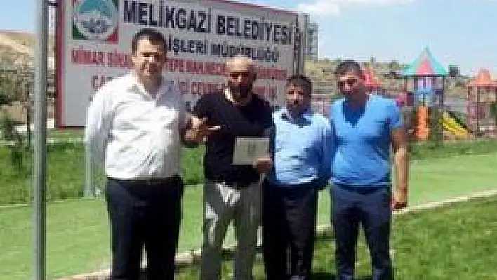 HER İLE NECMETTİN ERBAKAN PARKI, BULVARI VE GENÇLİK MERKEZİ