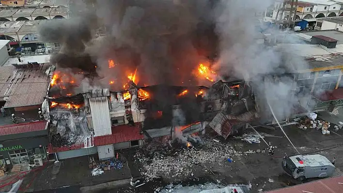 Hırdavat dükkanında yangın