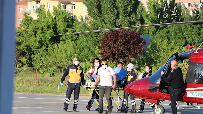 Hızarla elini kesen şahsın imdadına ambulans helikopter yetişti